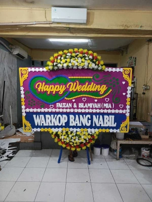 Papan Bunga di Leuwidamar